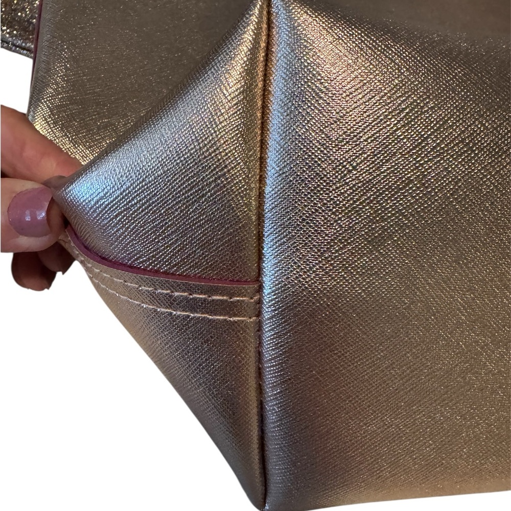 Elegant Metallic Tote Bag - Picture 4 of 9
